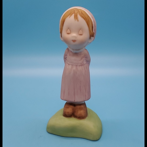 Betsey Clark Other - HALLMARK BETSEY CLARK Girl leaning in for a kiss 1979